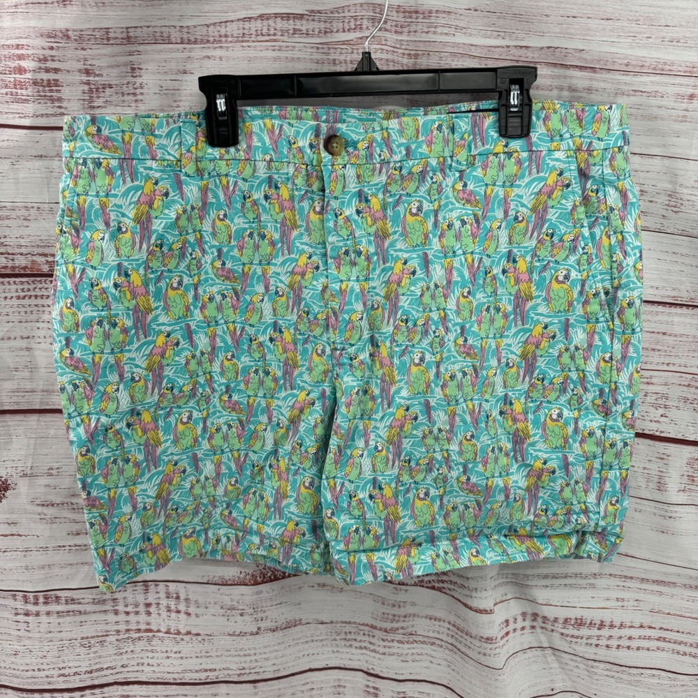 Vineyard Vines Breaker Shorts Mens Size 40 Parrot Bird Print Tropical Preppy
